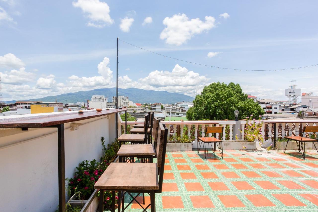 Oyo 1093 De Nawarat Chiang Mai Boutique Apartment Buitenkant foto