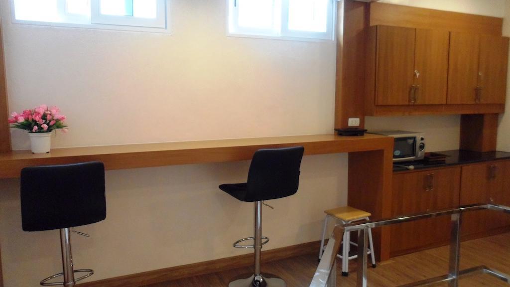 Oyo 1093 De Nawarat Chiang Mai Boutique Apartment Buitenkant foto