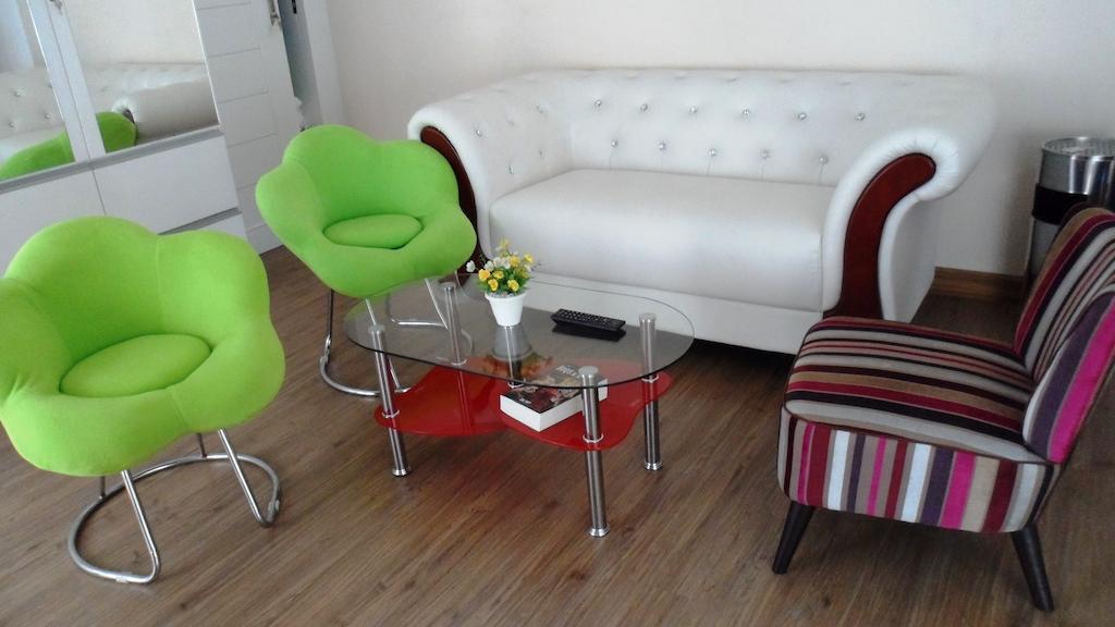 Oyo 1093 De Nawarat Chiang Mai Boutique Apartment Buitenkant foto